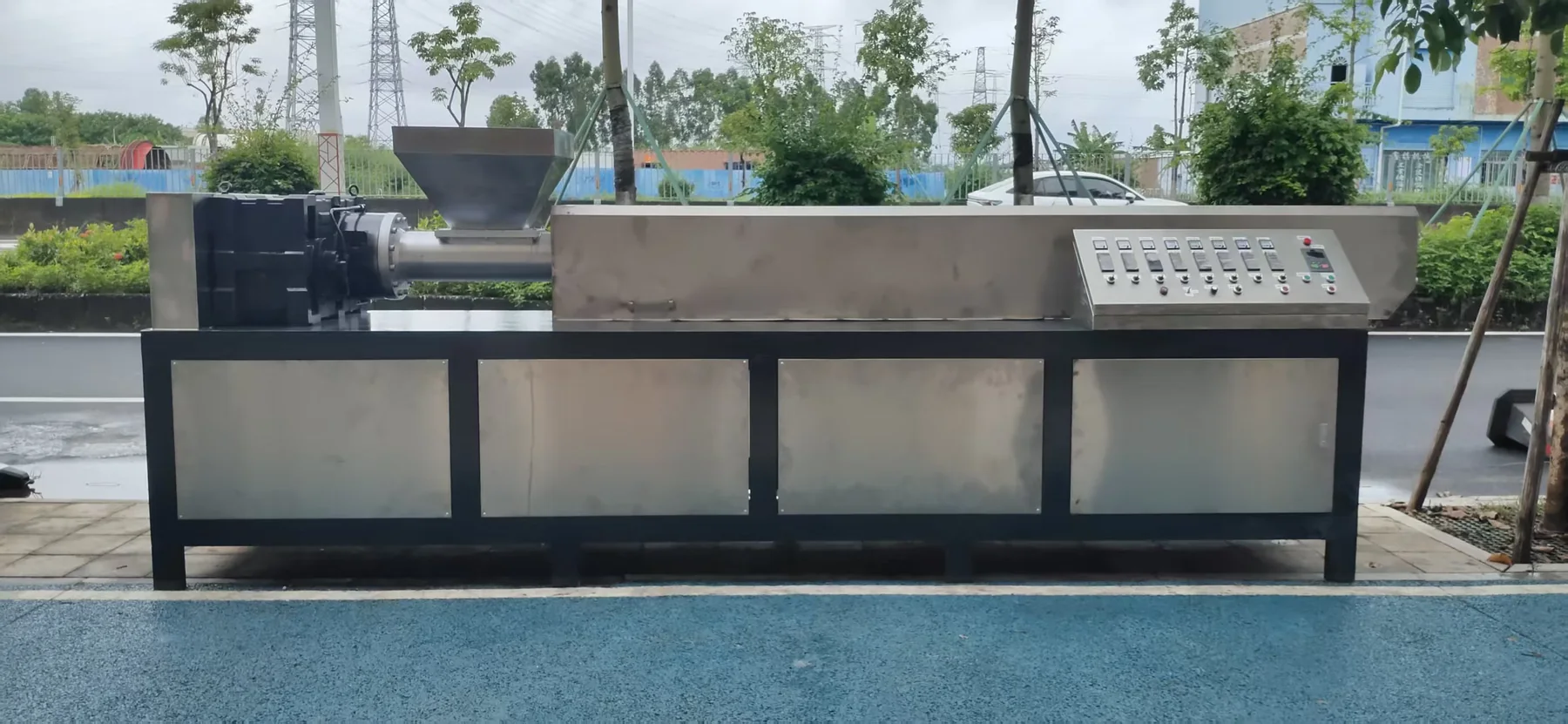 Model 130 TPE Extruder Machine